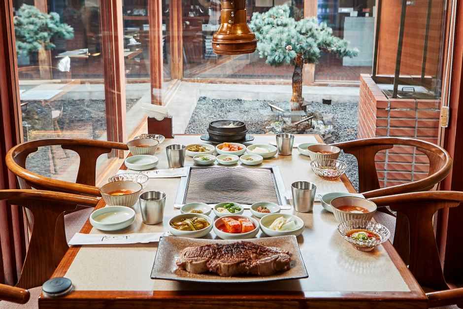 서울_통의동 국빈관 (5).jpg