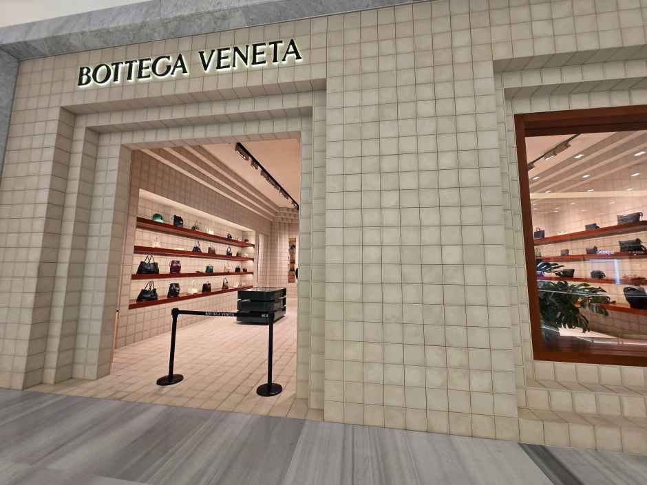 Bottega Veneta Hyundai Department Store Pangyo Branch