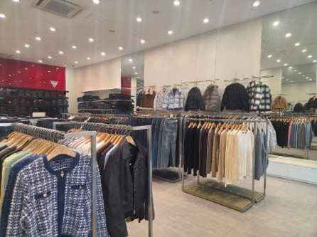 Guess - Lotte Outlets Buyeo Branch [Tax Refund Shop](게스 롯데아울렛 부여점)