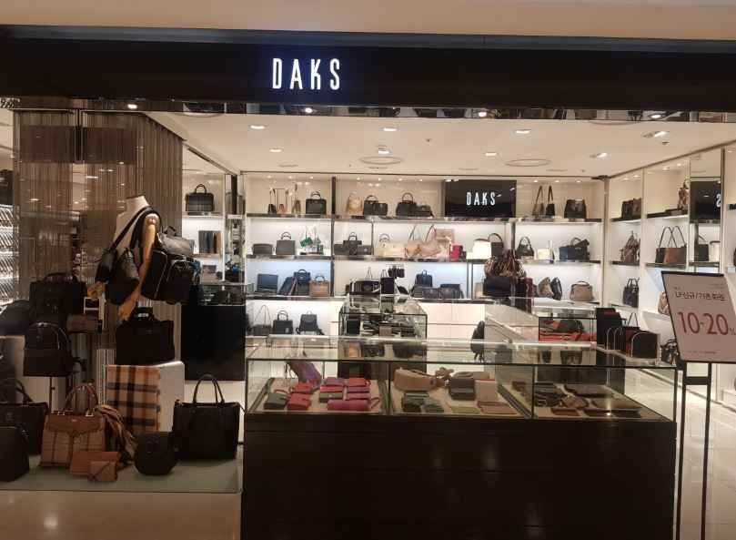 [事後免税店] DAKS（ダックス）バッグ・ロッテ百貨店イルサン（一山）店(닥스핸드백 롯데백화점 일산점)