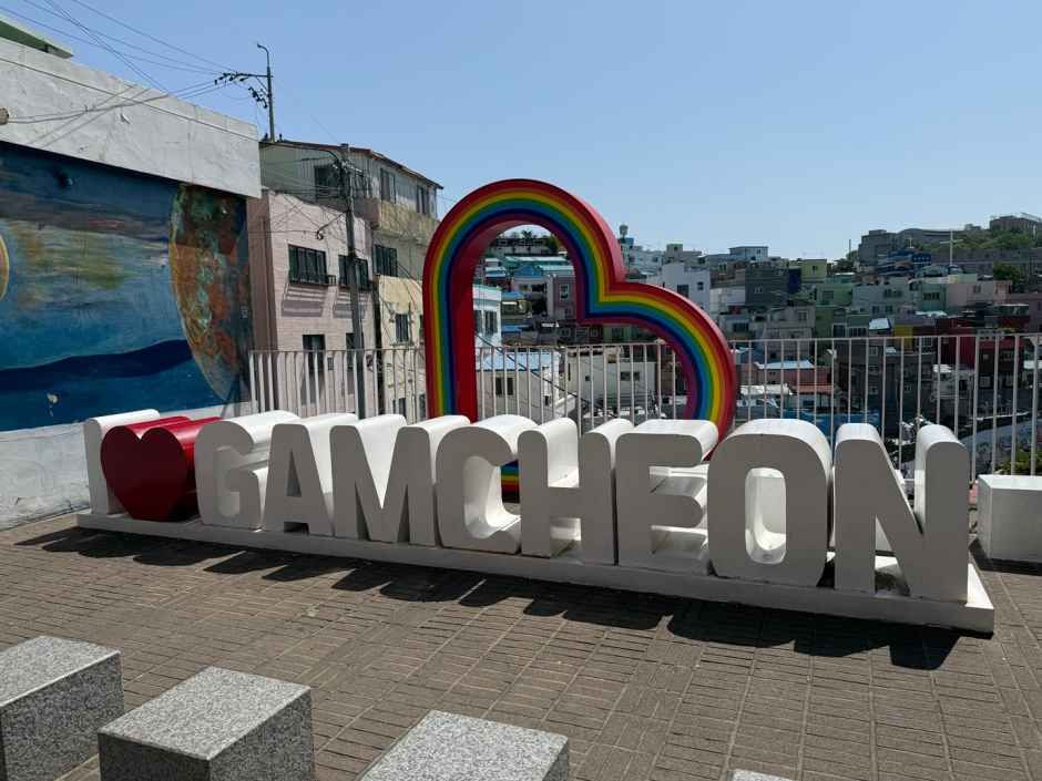 Estatua de I❤️Gamcheon