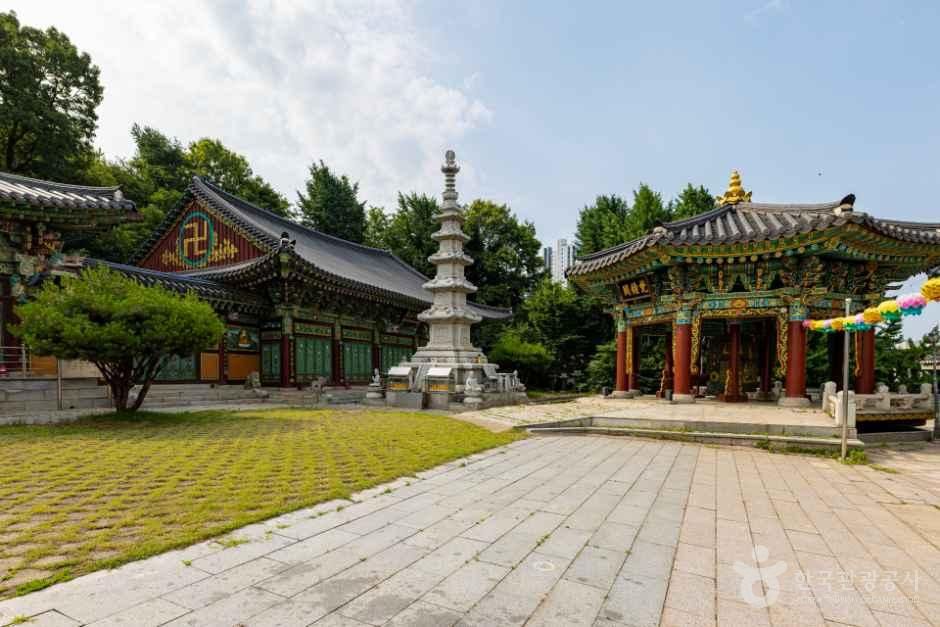 석암산 수도사
