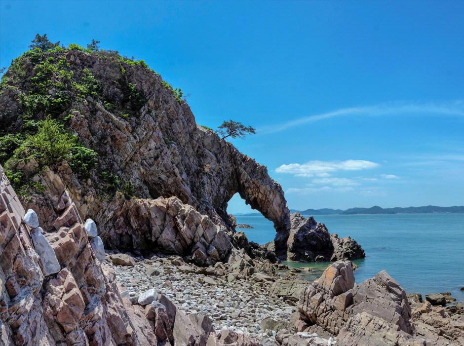 Elephant Rock (Seosan)