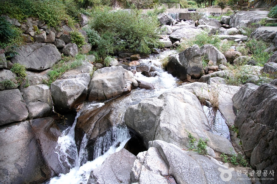 Yongsugol Valley