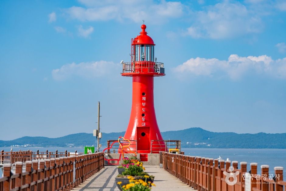 Jebudo Lighthouse