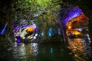 자수정 동굴나라