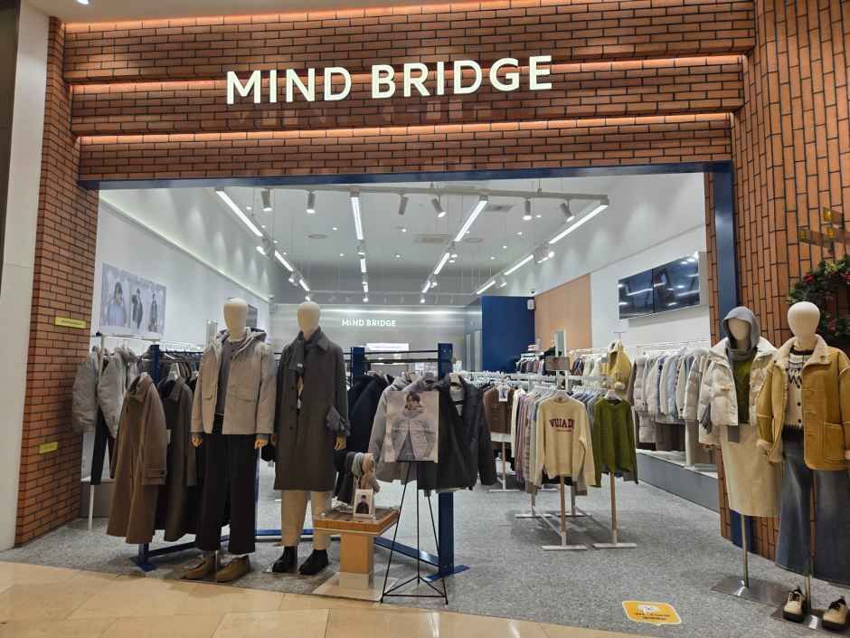 ABC-Mart - Starfield Hanam Branch [Tax Refund Shop]