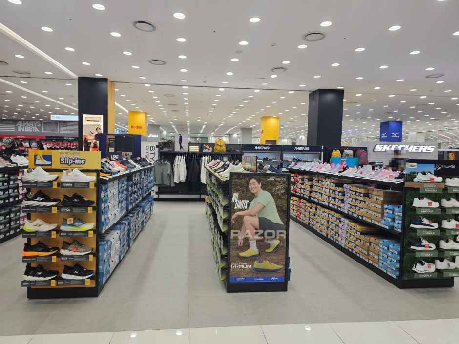 스케쳐스 모다아울렛 인천점