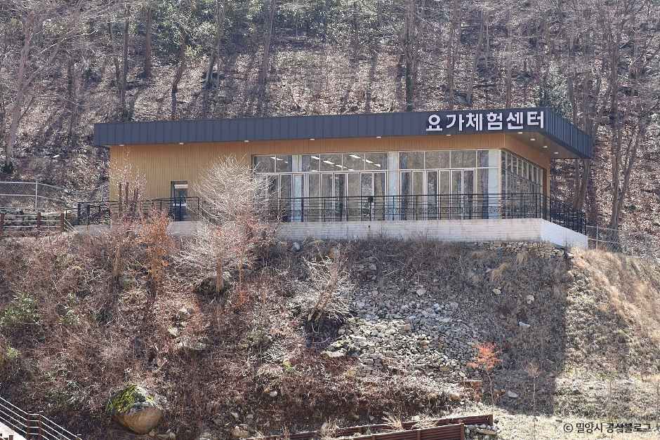 밀양 도래재 자연휴양림