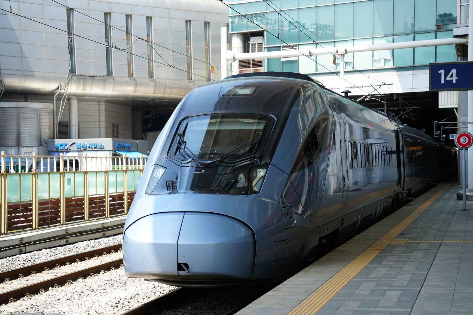 中央線などを走る準高速列車・KTX-イウム