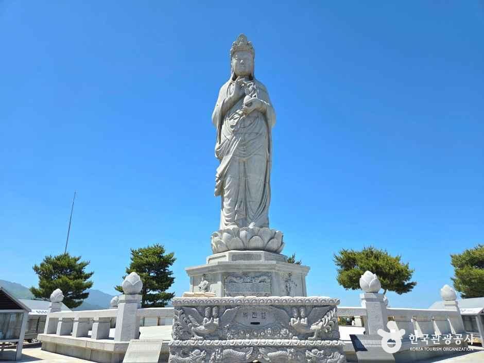 Naksansa Temple image 7