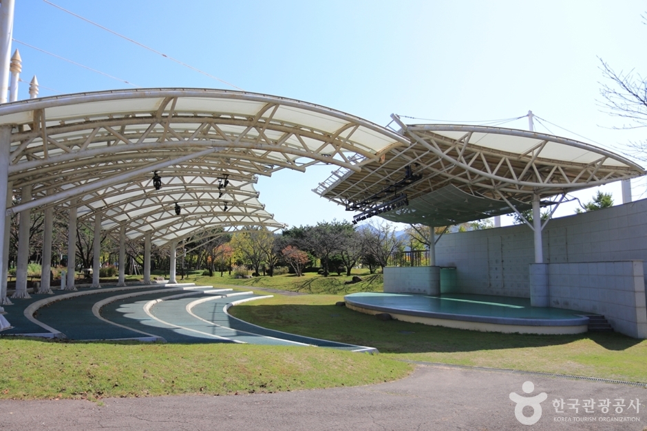 Ilhae Park