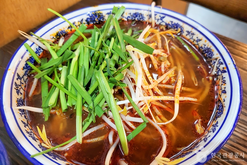 シャオパオ牛肉麺 鍾路本店