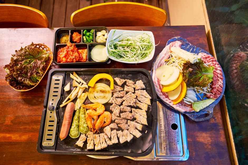 Gangneung Night (강릉의 밤)