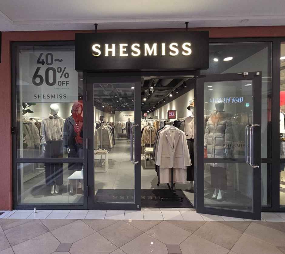 SHESMISS - Shinsegae Simon Premium Outlets Paju Branch [Tax Refund Shop](쉬즈미스 신세계사이먼프리미엄아울렛 파주점)