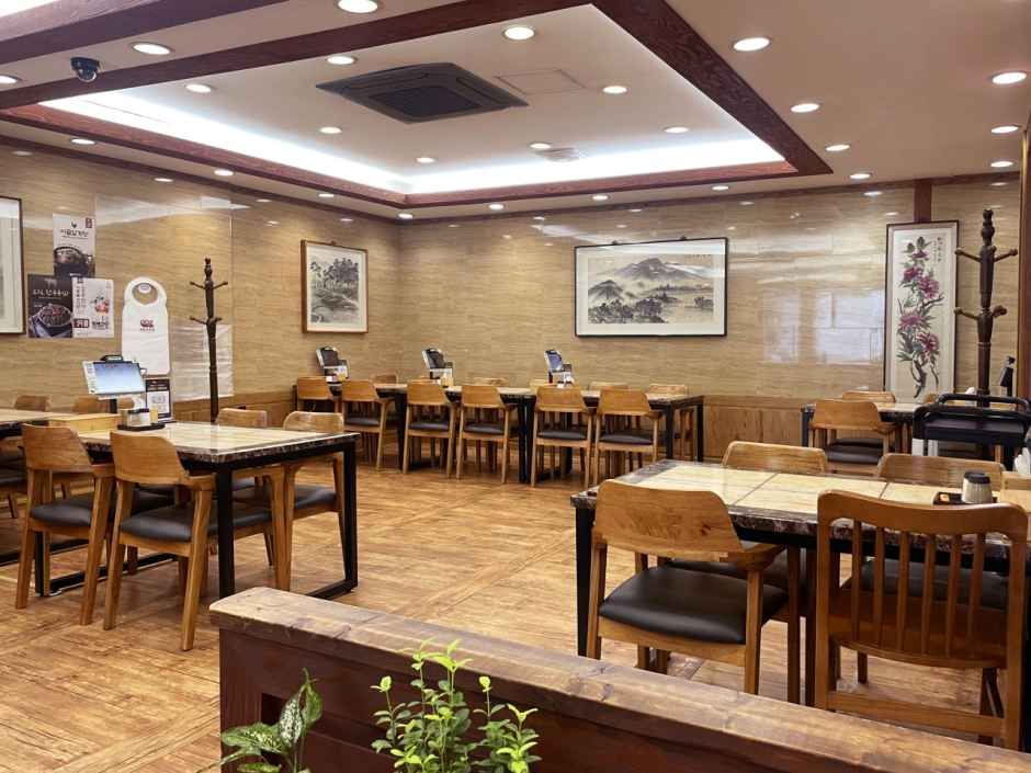 광주_서울깍두기 상무점 (1).jpg