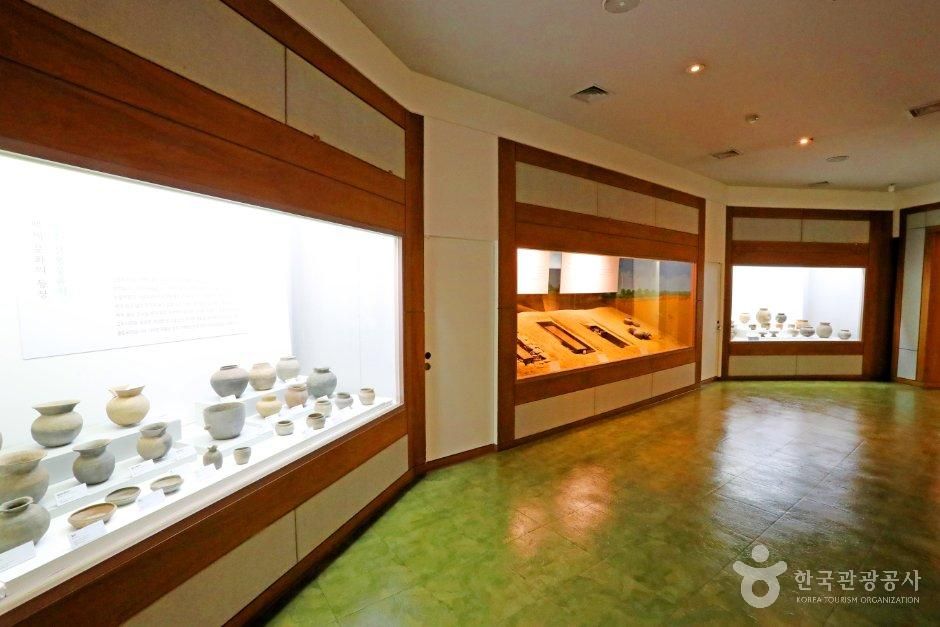 천 년의 역사를 품은 청주, 그 정취를 따라 거닐다_충북_청주_청주백제유물전시관_5.JPG
