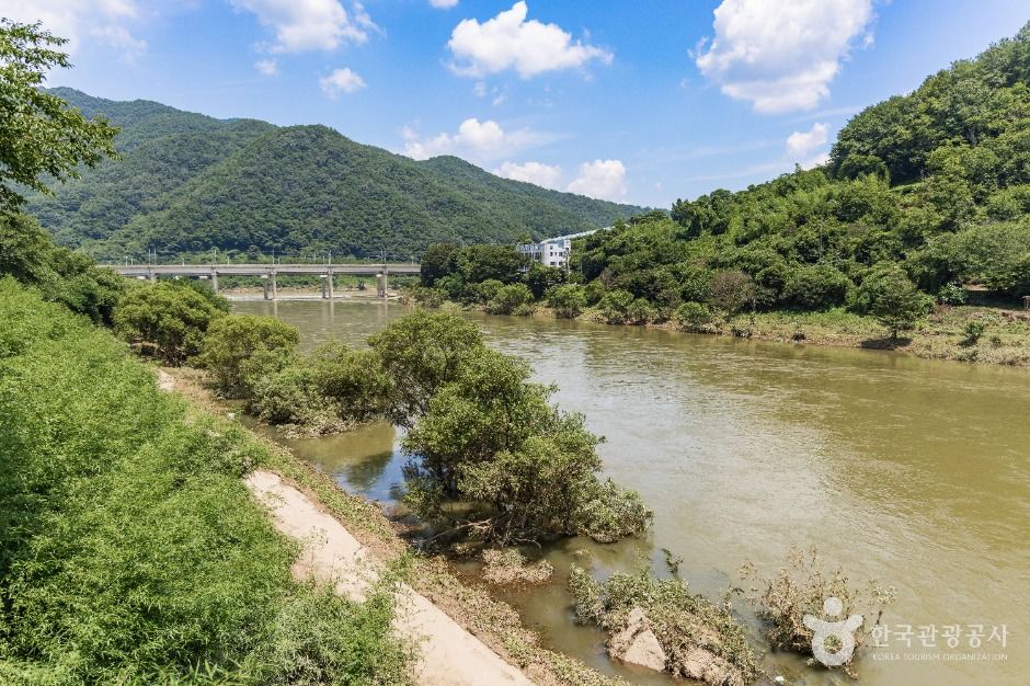 鸭绿游览区