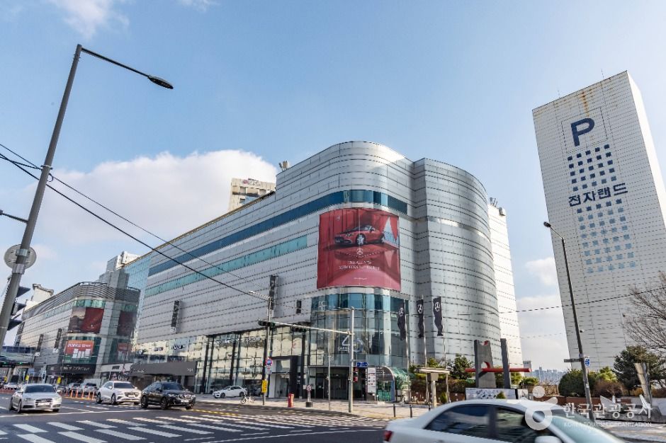 Choi Com [Tax Refund Shop]