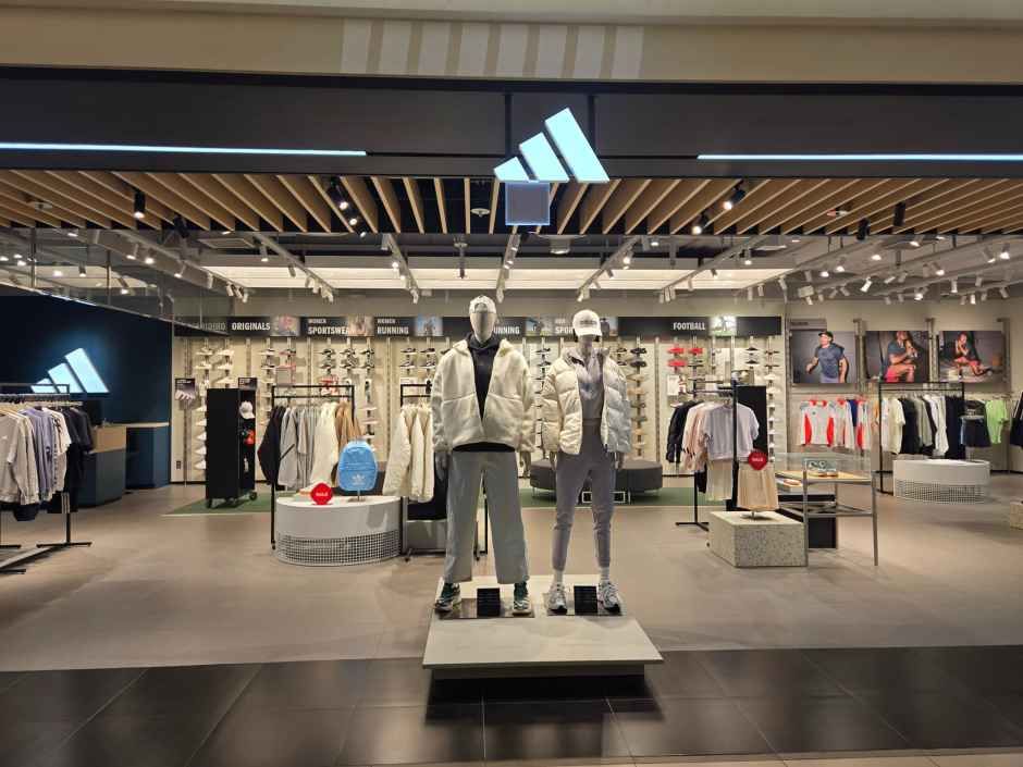 アディダス ロッテ百貨店 九里店