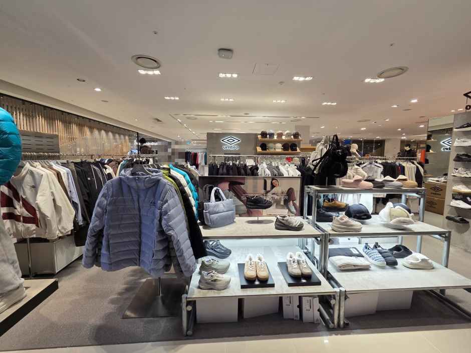 Umbro 现代百货 KINTEX店