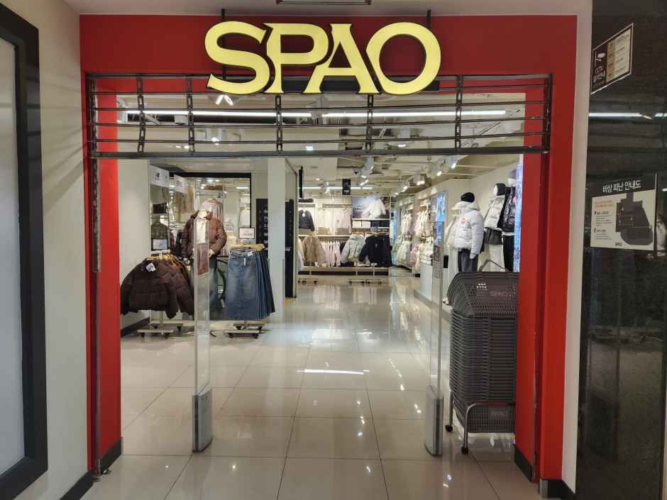 Spao - Sinchon Branch [Tax Refund Shop](스파오 신촌점)