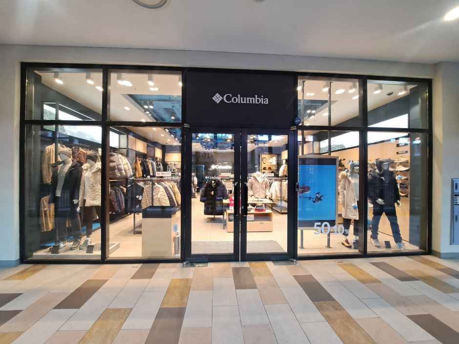 Columbia 乐天高级奥特莱斯 坡州店