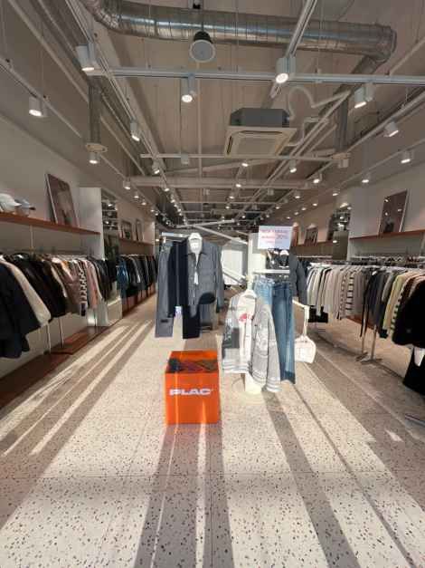 フラッグジーン 現代プレミアムアウトレット金浦店