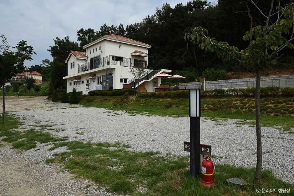 문라이트캠핑장