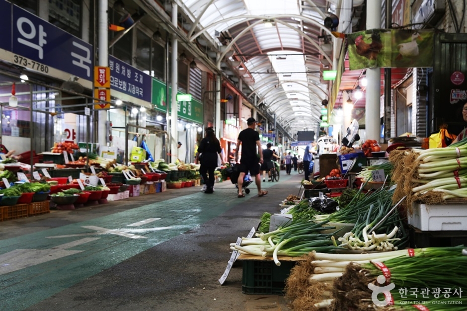 Osan Osaek Market