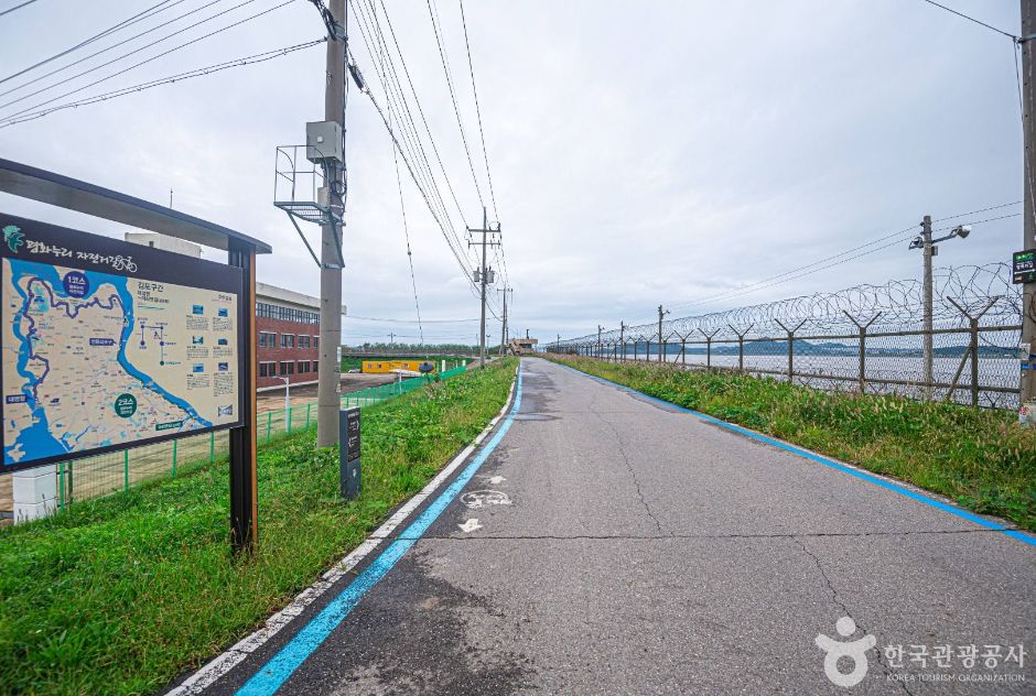 [DMZ平和の道] 漢江河口－愛妓峰コース