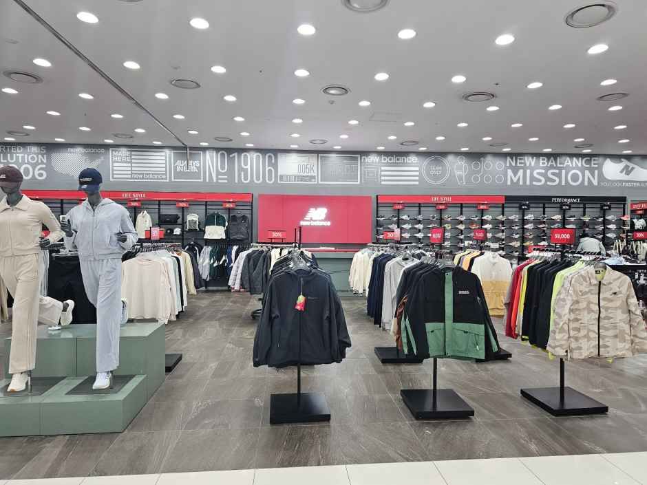ニューバランス モダアウトレット 仁川店