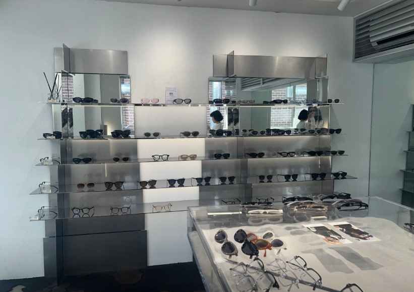 MUUT Seongsu Flagship Store[Tax Refund Shop](뭍 성수플래그쉽 스토어)