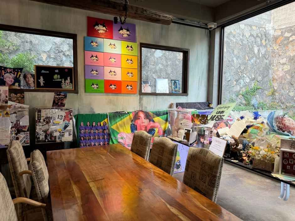 Interior de la cafetería