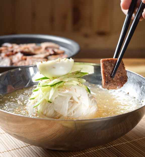 삼구월고기냉면 시이월칼국수보쌈 본점