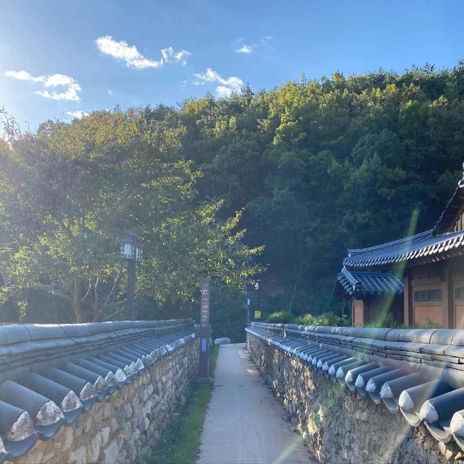 Baekbul Historic House