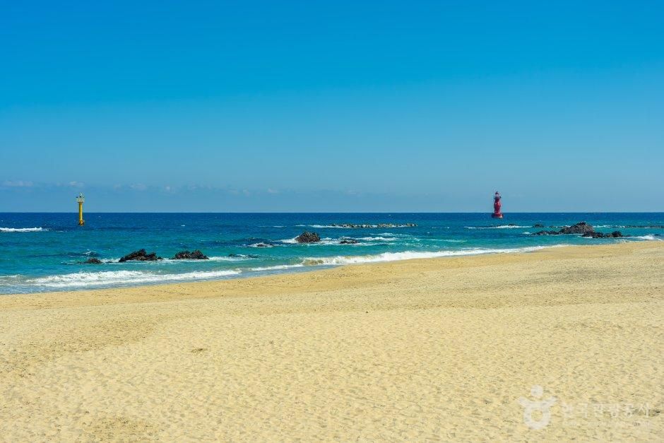 강원_동해시_어달해변 (1).jpg