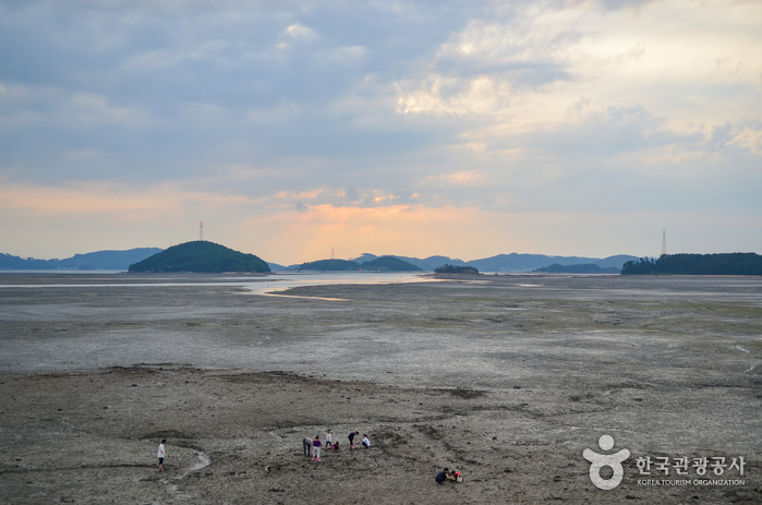 Ungdo Fishing Village Experience Village
