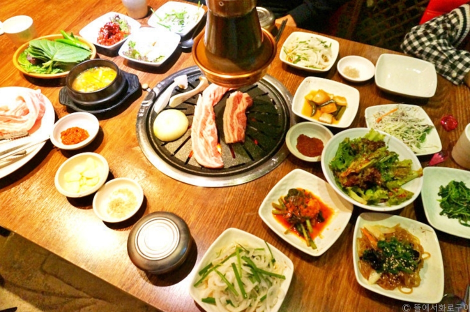 庭で火鉢焼き 仁徳院店
