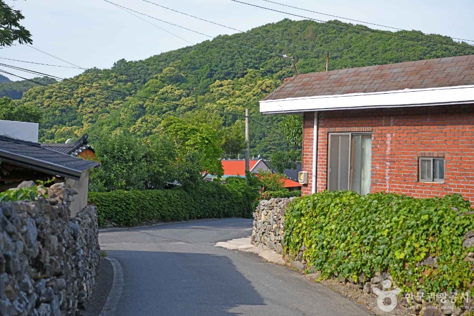 Buyeo Bangyo Village