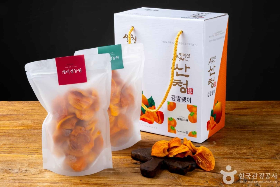 Sancheong Dried Persimmons 4