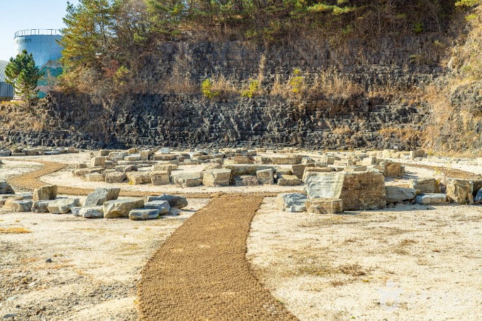 Seoyu-ri Dinosaur Fossil Site (Mudeungsan Area National Geopark)