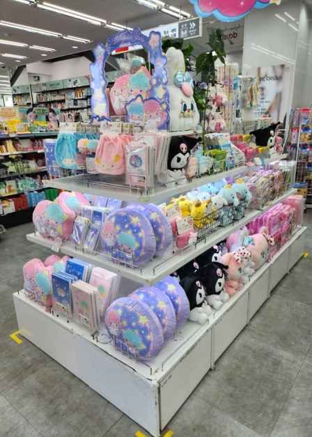 [事後免税店]DAISO（ダイソー）・ソグィポジュンムン（西帰浦中文）店(다이소 서귀포중문점)