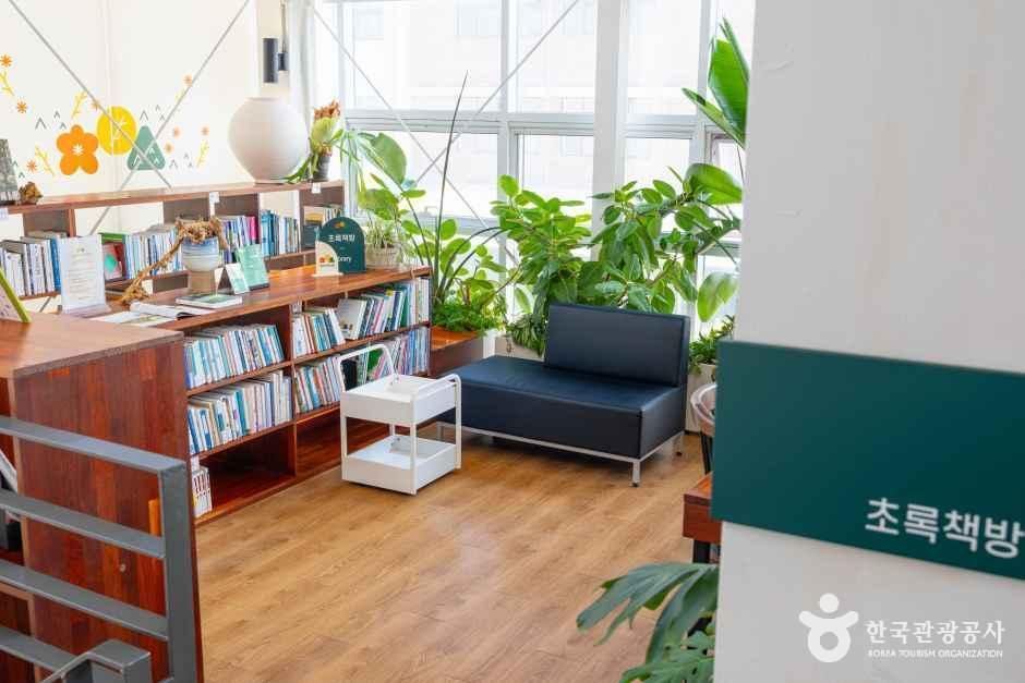 서울_도봉_초안산가드닝센터_내부_4.jpg