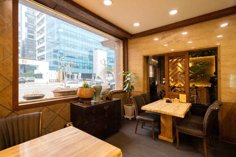 광주_서울깍두기 상무점 (4).jpg