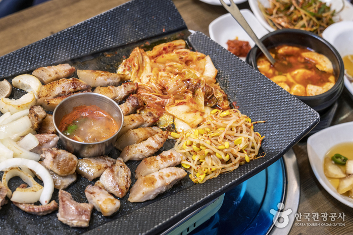 Samgyeopsal at Seomun Market