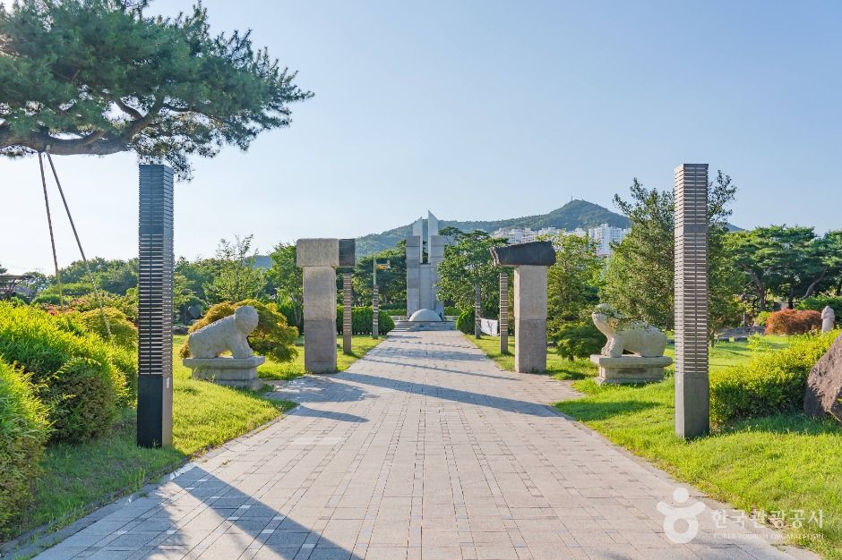 川辺彫刻公園