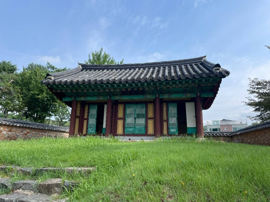 李瀷先生墓