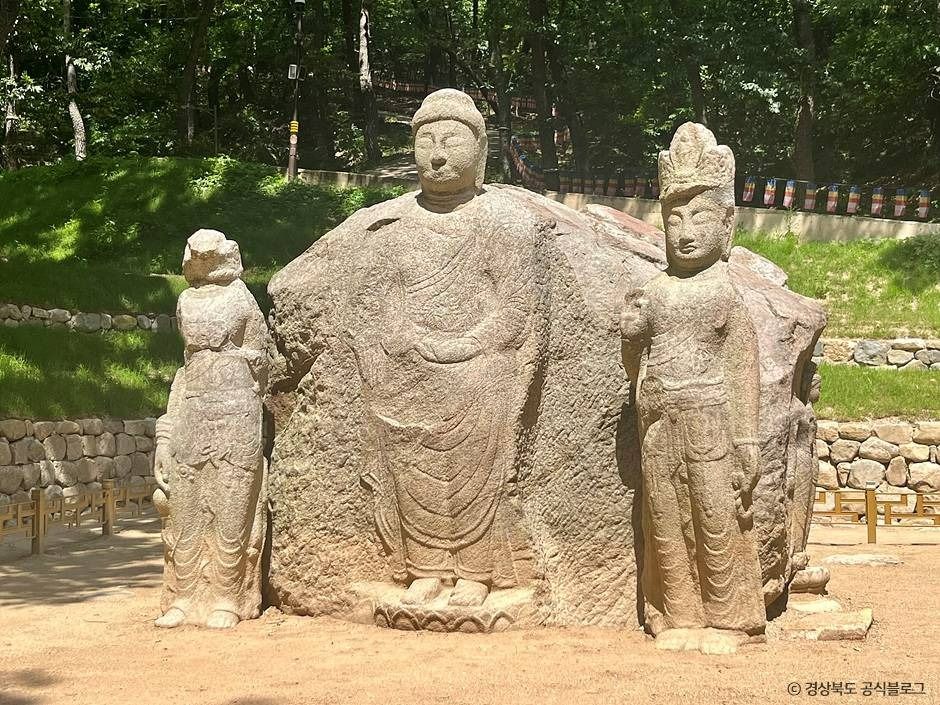 경주 굴불사지 석조사면불상
