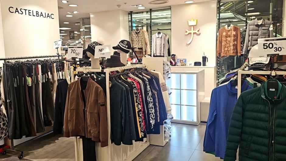 カステルバジャック ニューコアアウトレット 坪村店